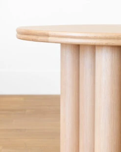 Ardell Table -McGee and Co Furniture Store ArdellEntryTable MFRN1546 OAK D2