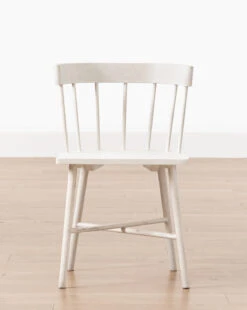 Evergreen Reeves White Chair