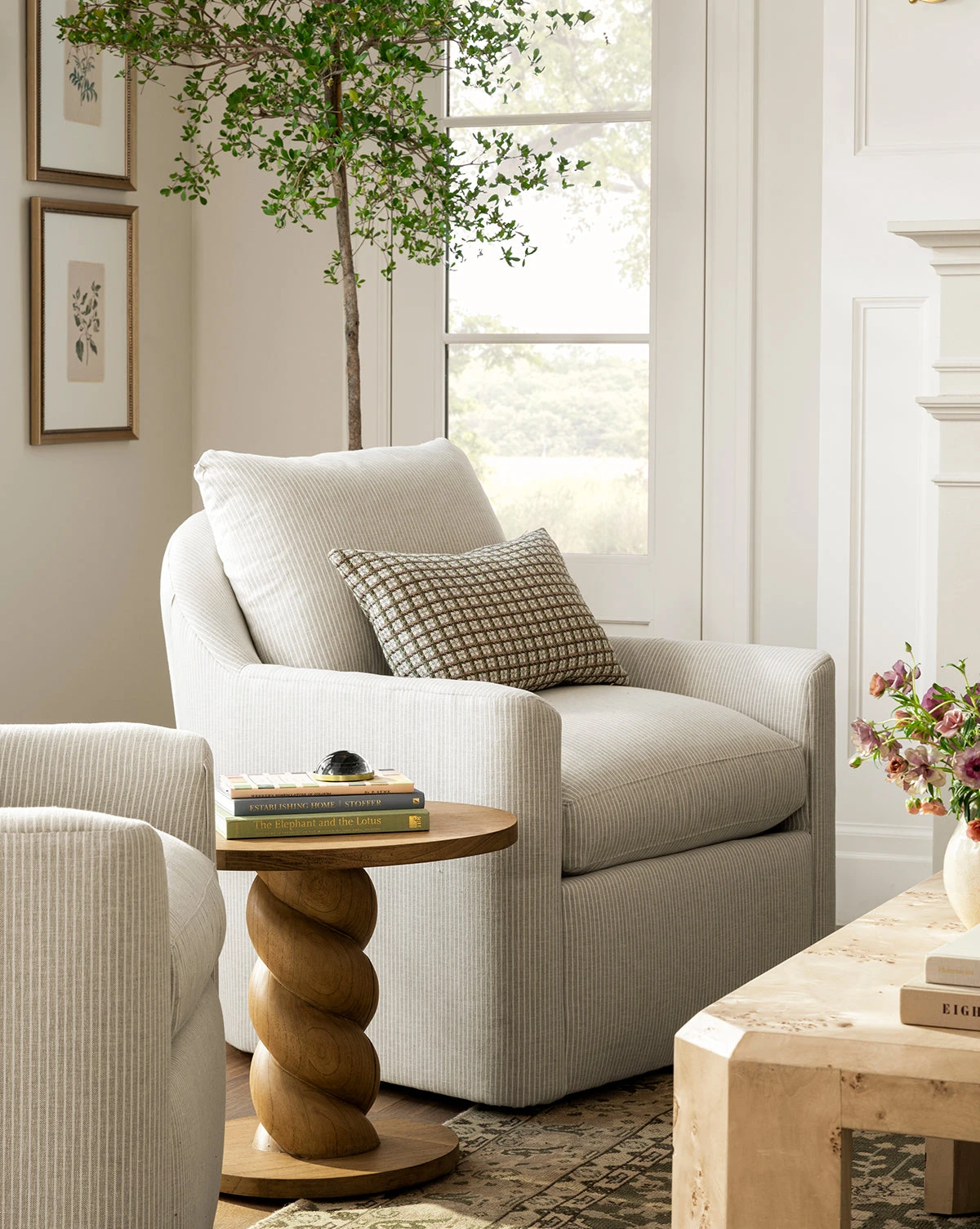 Quinnton Swivel Chair 1 Quinnton Swivel Chair